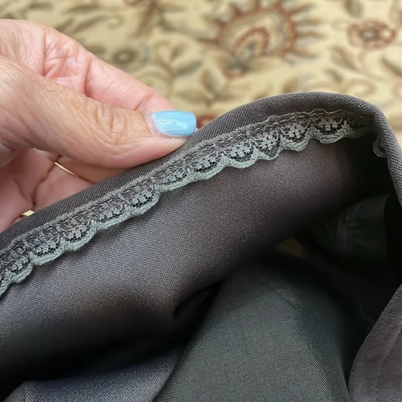 J McLaughlin Gray Flare Bottom Pencil Skirt Size 2 - Picture 5 of 8